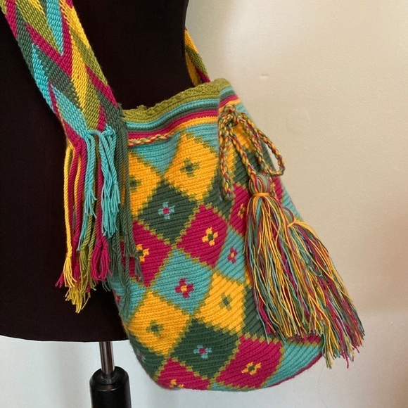 Wayuu Mochila Colombia Crossbody Bucket Bag Embroidered Crocheted Purse Tassels - Picture 2 of 9